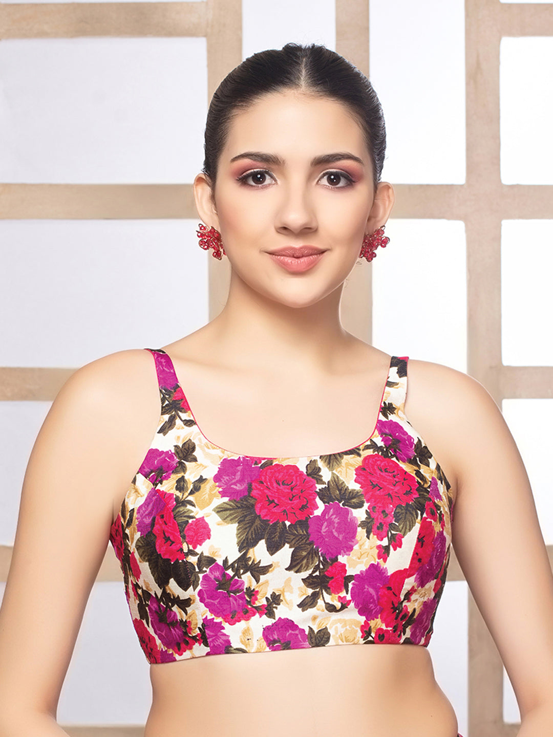 Multicolor Silk U Neck Sleeveless Readymade Blouse