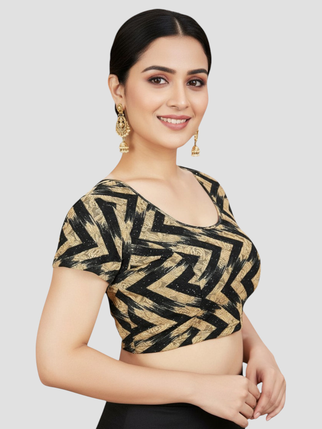 Black Round Neck Lycra Short Sleeves Readymade Blouse