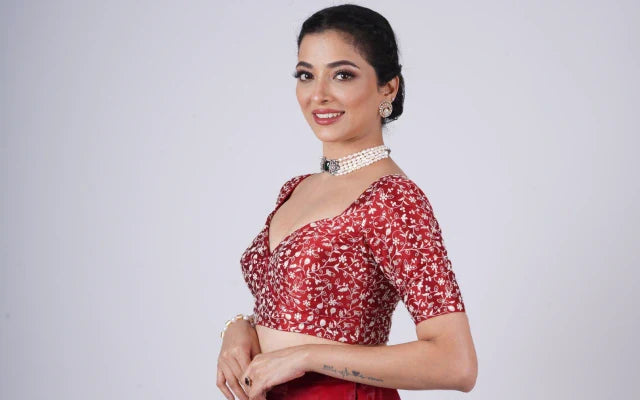 Why a Well-Fitted Blouse Is the Ultimate Confidence Booster