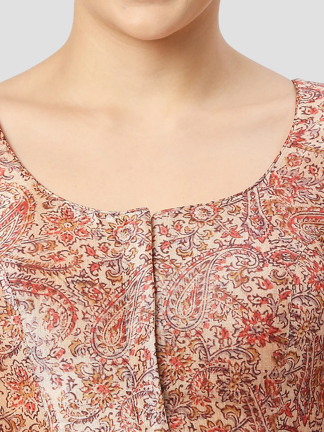 Red Bhagalpuri Silk Round Neck Half Sleeves Readymade Blouse